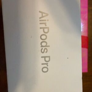 Apple AirPods Pro with MagSafe Charging Case